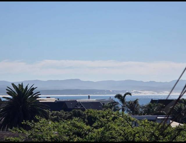 4 BEDROOM HOUSE FOR SALE IN WAVECREST